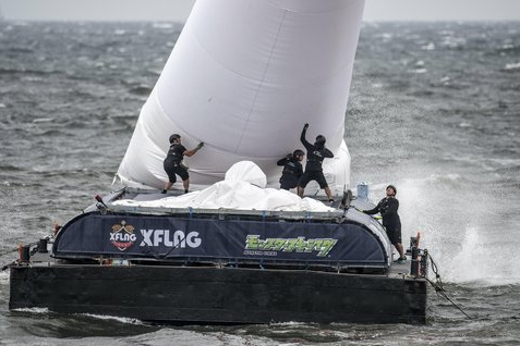 6月4日(土)のパイロン作業 提供:Red Bull Content Pool
